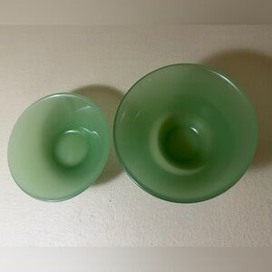 Glass food safe set of serving bowls.